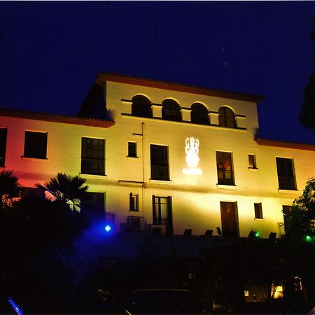 Hotel El Castell Sant Boi de Llobregat Exterior foto